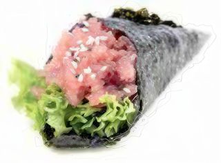 27.Spicy tuna temaki