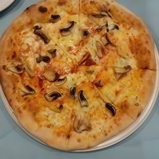 Pizza ai funghi