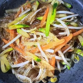 96. Spaghetti di soia saltati vegetariani