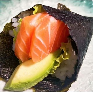 180. Temaki salmone