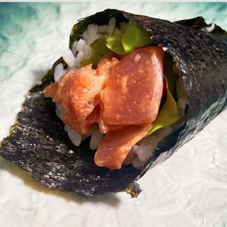 189. Temaki spicy tonno