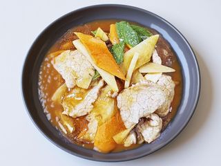 124. Manzo con verdure