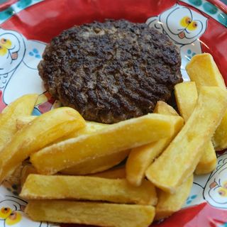 Hamburger al piatto con Patate Tripla Cottura