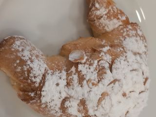 Cornetto mandorlato