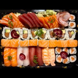 Z3. Combinazione Sashimi misti