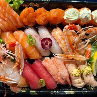 Z52. DOUBLE NIGIRI SPECIAL