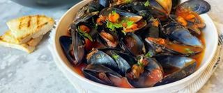 Cozze e vongole alla marinara