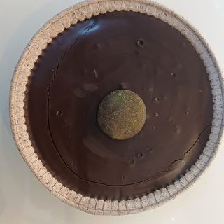 Sacher crostatina con confettura frutti di bosco e cioccolato fondente