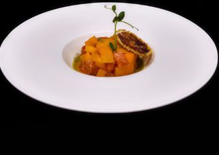 Tart salmone mango