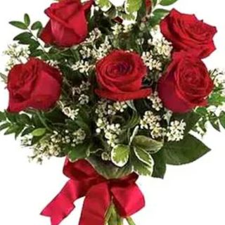 5 rose rosse
