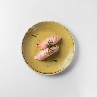 Nigiri sake aburi
