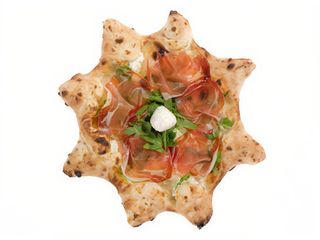 Re Nero - con cornicione ripieno di ricotta in salvietta di bufala
