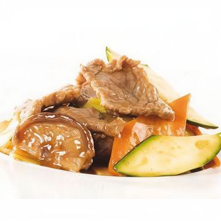 130 Manzo con verdure