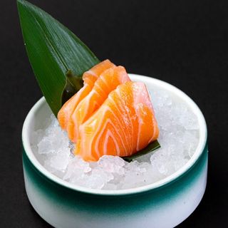 150.SASHIMI SALMONE*5PZ