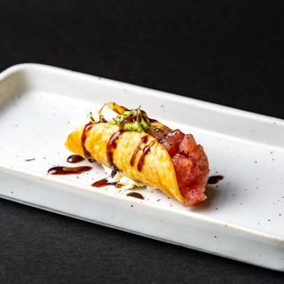 223.TACOS TUNA 3PZ