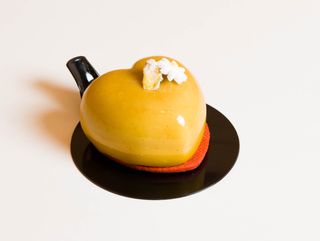 Setteveli al pistacchio a forma di cuore monoporzione