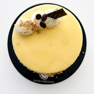 Torta gelato gusto nocciola e pistacchio