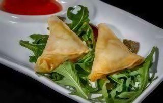 6 Curry samosa 