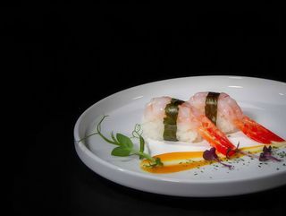 62 Nigiri amaebi