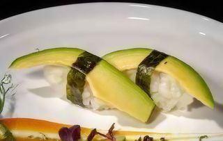 65 Nigiri avocado 