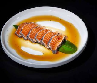 203 Tataki salmone