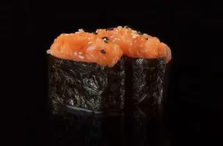 170 Gunkan spicy salmon