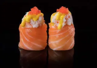 185 Gunkan ebi salmon