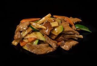 264 Manzo saltato con verdura