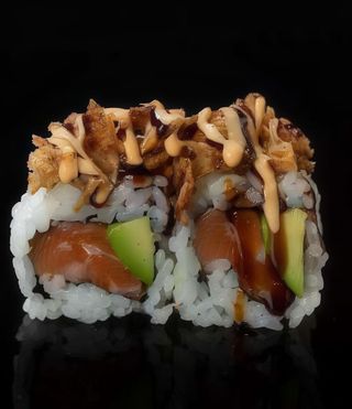 134 Crispy salmon roll
