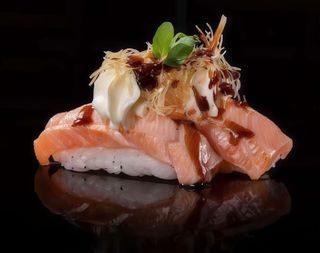 160 Nigiri salmon style