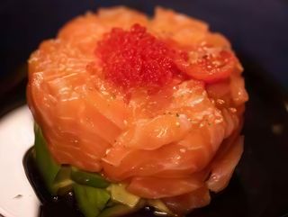 Tartara salmone