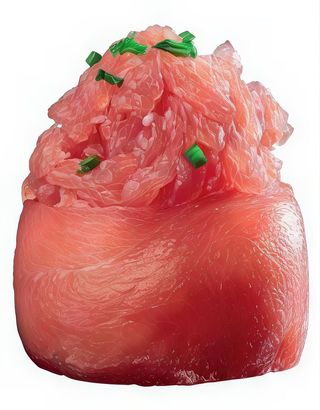 110 Gunkan maguro roll