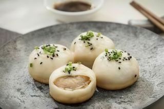 13. Mini bao di suino alla piastra 4 pezzi