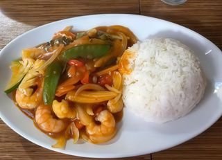 42. Coppa di riso con frutti di mare