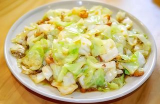 60. Cavolo cinese saltato in padella