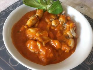 Rane in salsa piccante