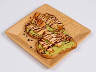 Avocado pollo