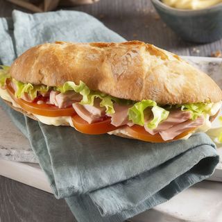 Panino pomodoro, tonno, mozzarella