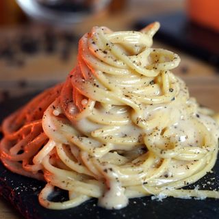 Spaghetti cacio e pepe