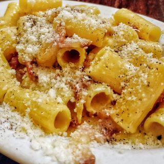 Mezza Manica Carbonara