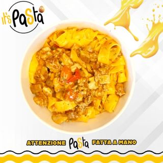 Tagliatelle con salsiccia, funghi porcini e pendolini