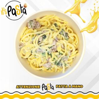 Spaghetto fresco salsiccia mascarpone e spinaci