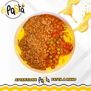Tagliatelle ragù e piselli