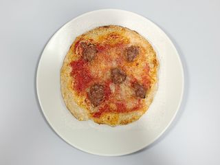 MARGHERITA CON SALSICCIA AL PIATTO