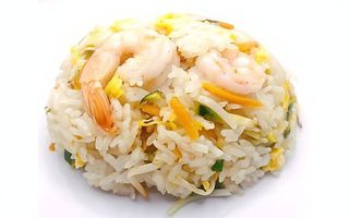 Riso con gamberi e verdure