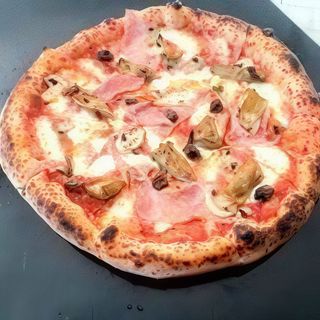 Pizza quattro stagioni