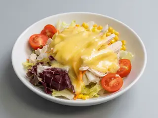 Insalata mista con pollo