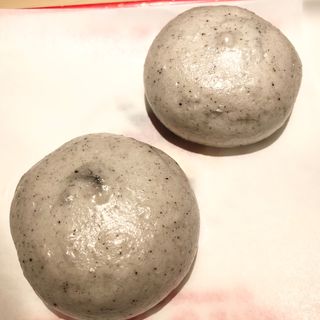 Bao dolci con ripieno di sesamo nero dolce (2pz)
