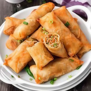 Involtini di primavera fritto