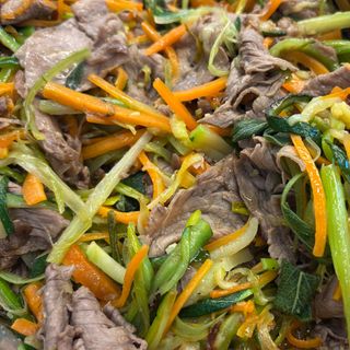 Straccetti di manzo con verdura